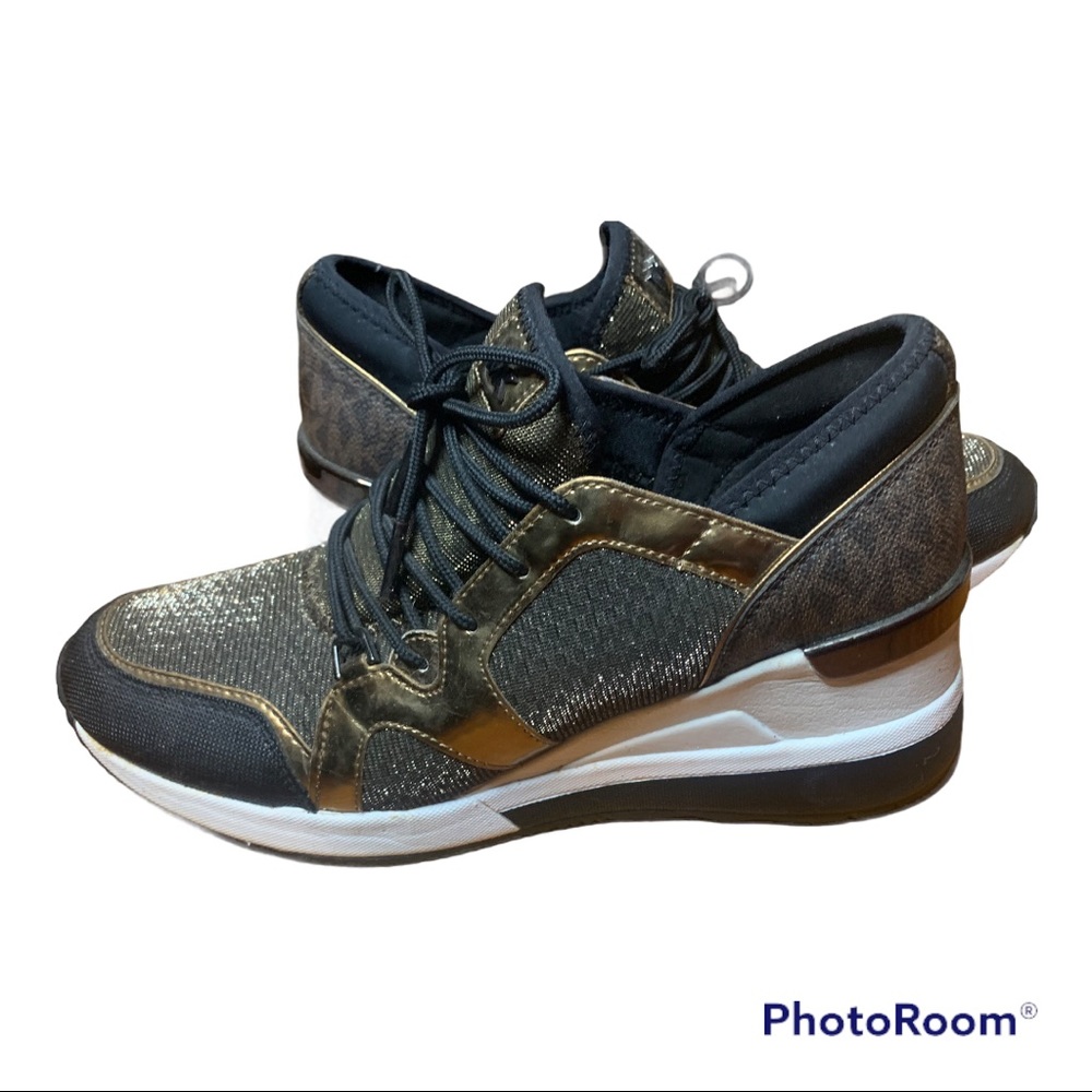 Michael kors sneakers w/ wedge